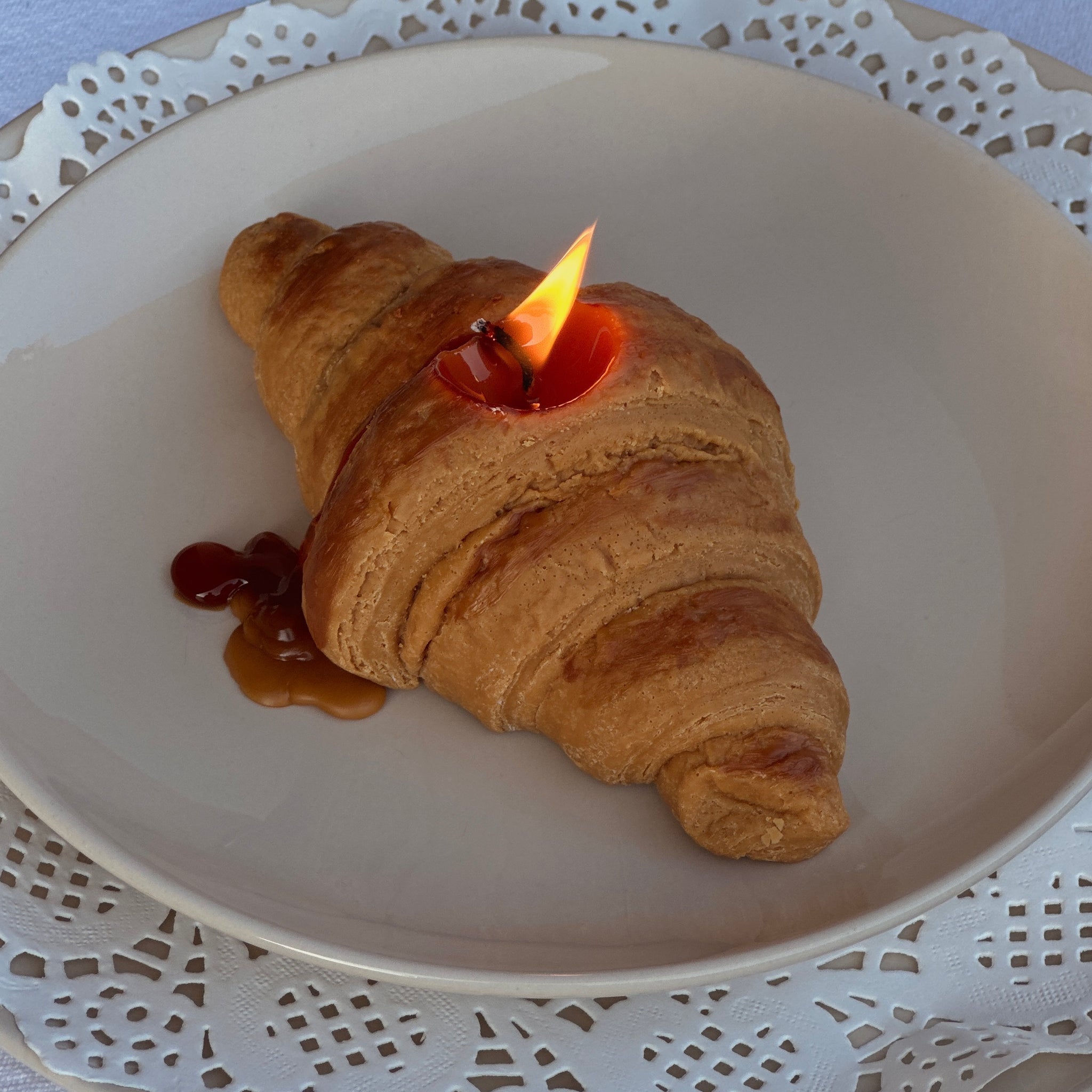 CROISSANT CANDLE