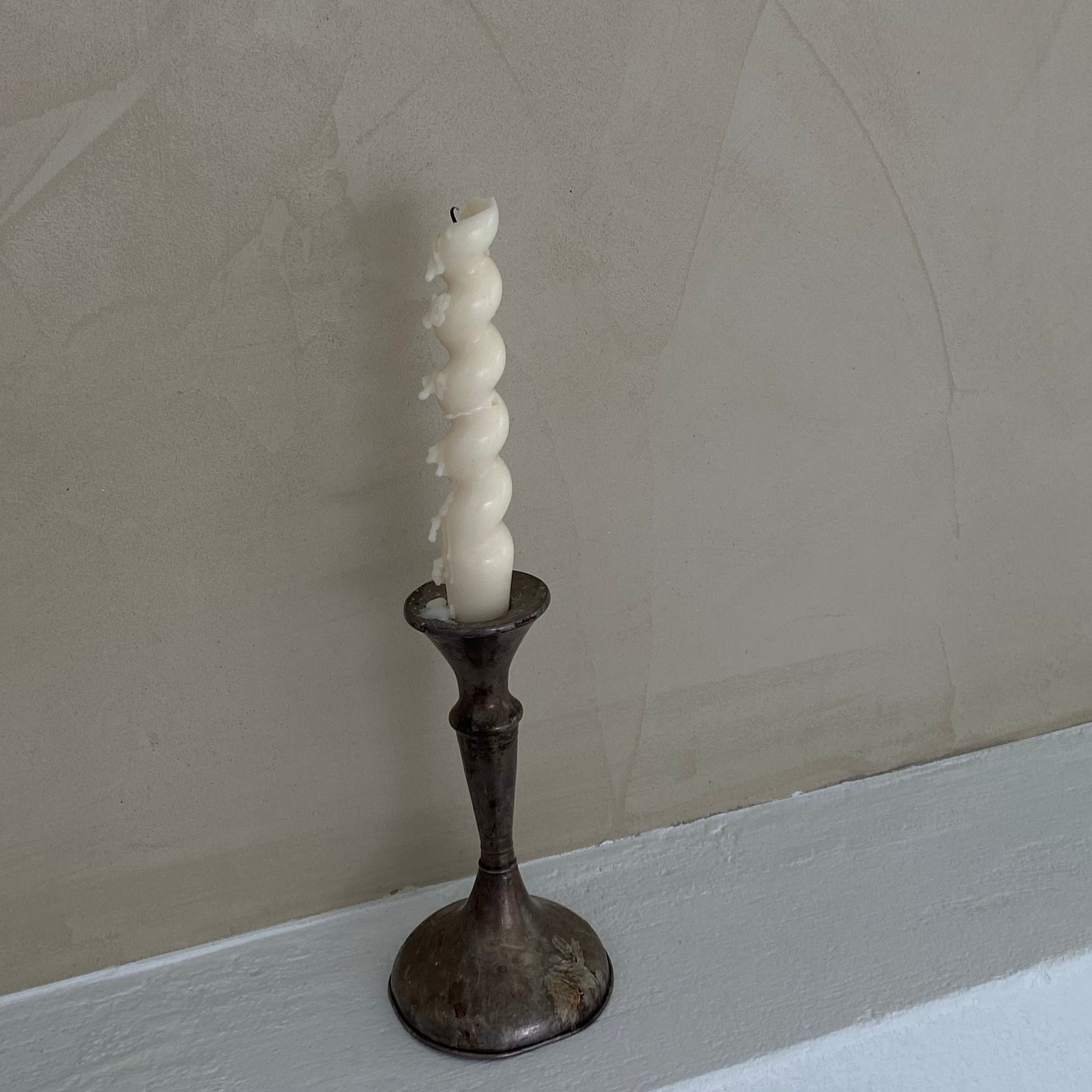 TWISTED CANDLE